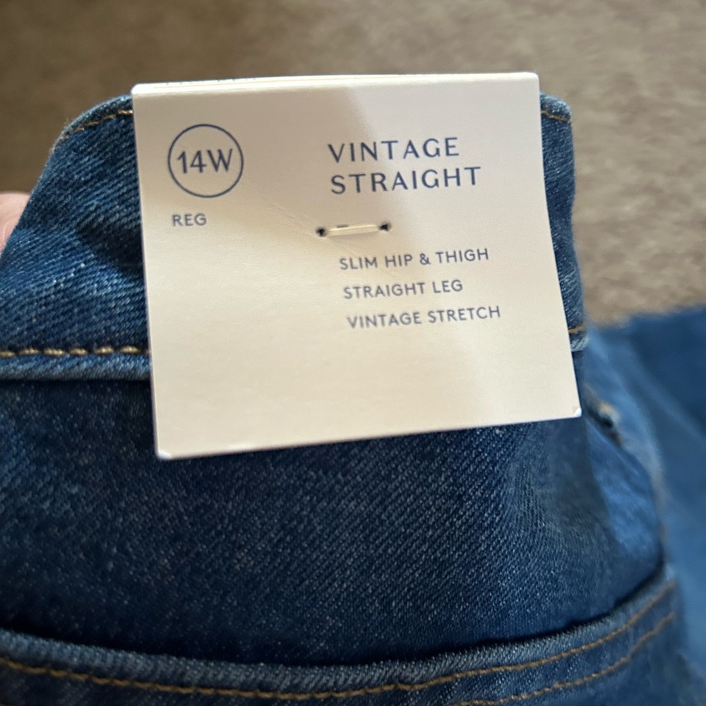 NWT | Universal Threads Women’s Blue Vintage Straight Jeans 14W - Picture 4 of 4